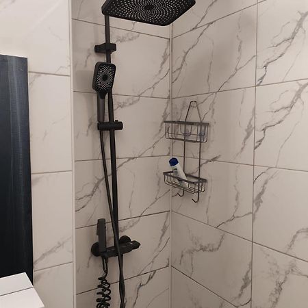 شقة Garsoniera G3 كرايوفا المظهر الخارجي الصورة