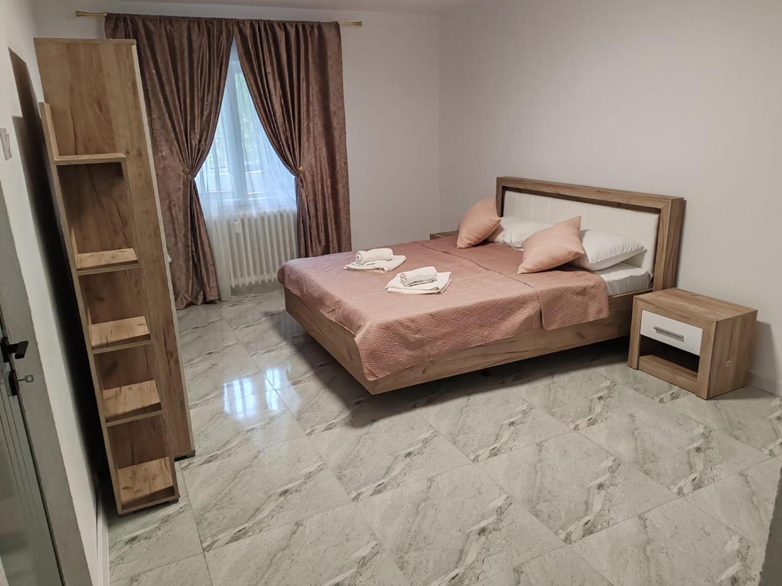 شقة Garsoniera G3 كرايوفا المظهر الخارجي الصورة
