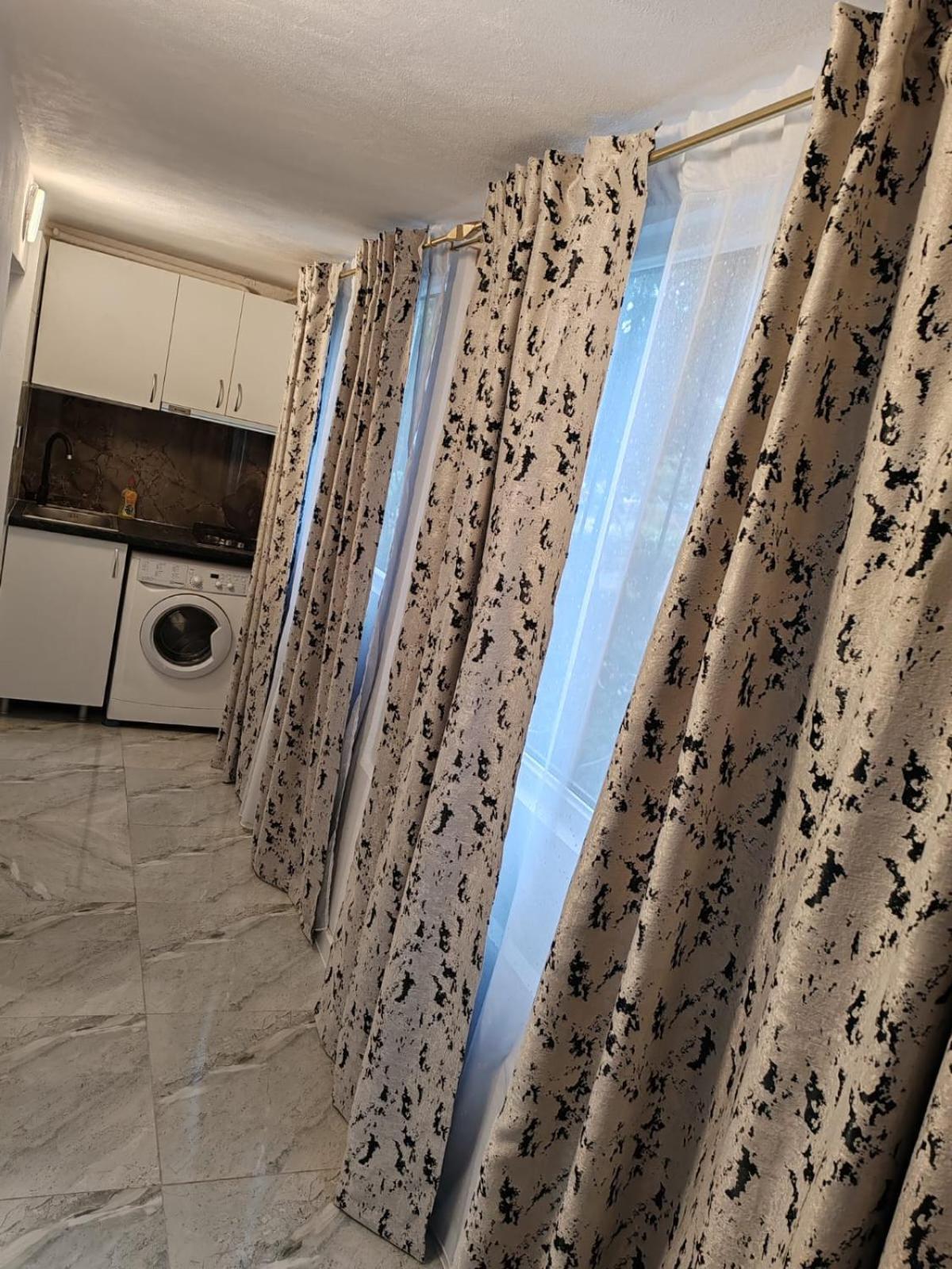 شقة Garsoniera G3 كرايوفا المظهر الخارجي الصورة